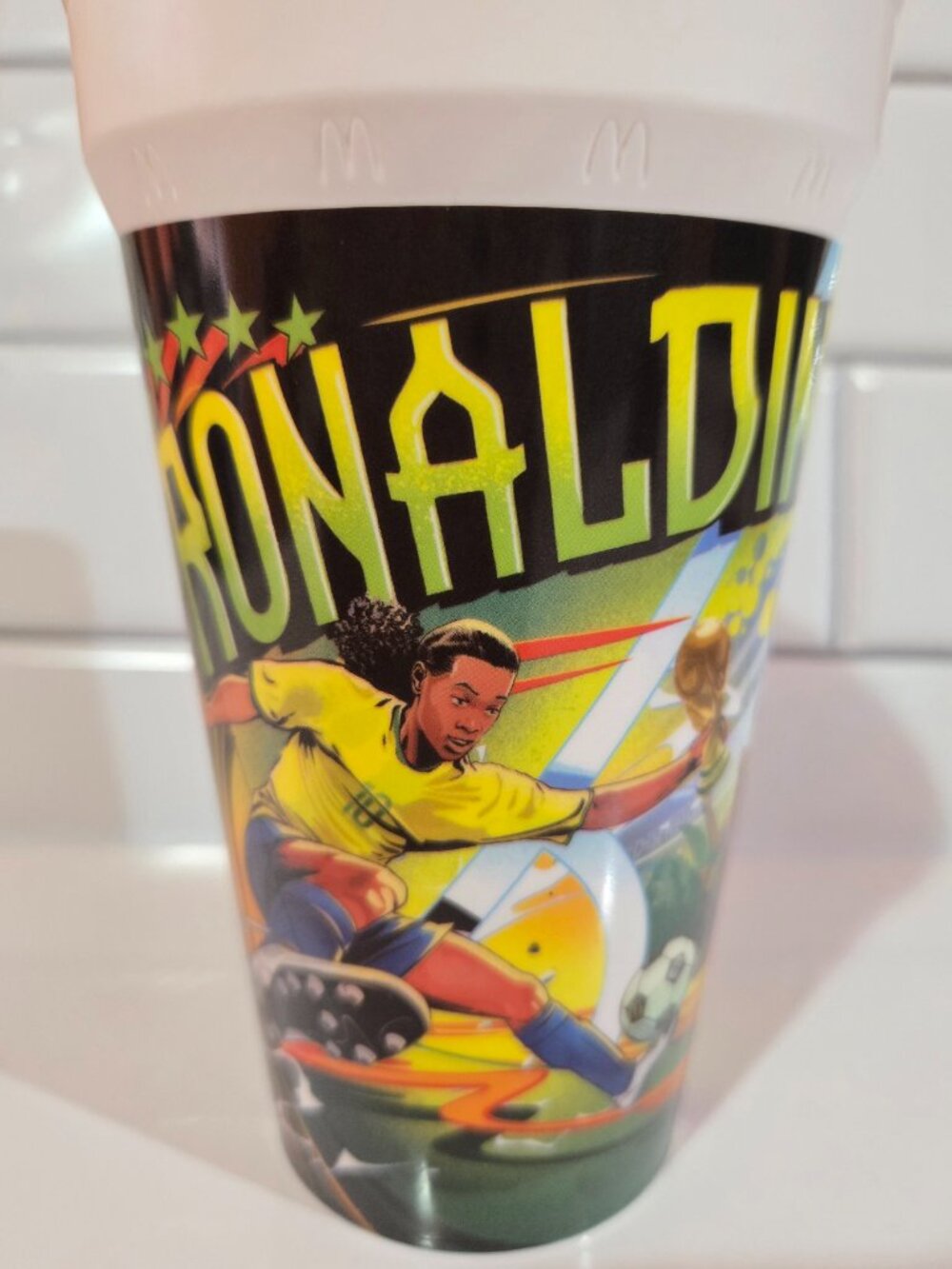2026 McDonald’s Limited Edition Collectible Cup (Ronaldinho Gaucho) - Picture 4 of 4